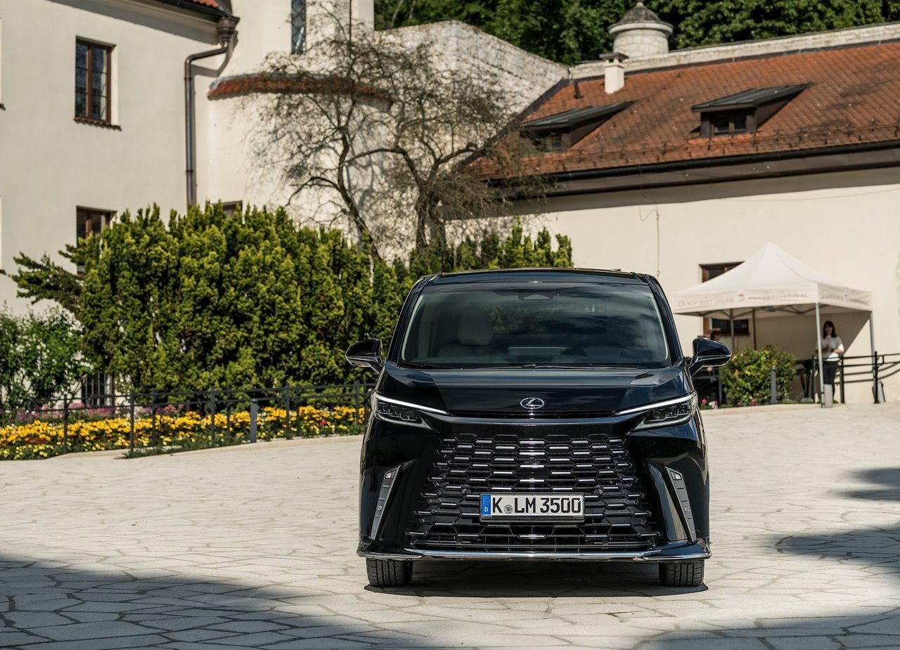 2024 - LEXUS LM EU VERSION, foto 87