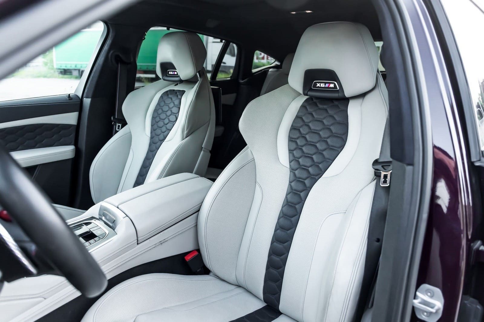 2023 - BMW X6 MHX6 700 GOLDEN EDITION BY MANHART, foto 19