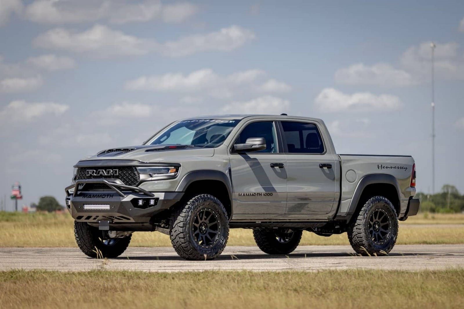 2023 - RAM 1500 TRX MAMMOTH 1000 LUNAR EDITION BY HENNESSEY, foto 2