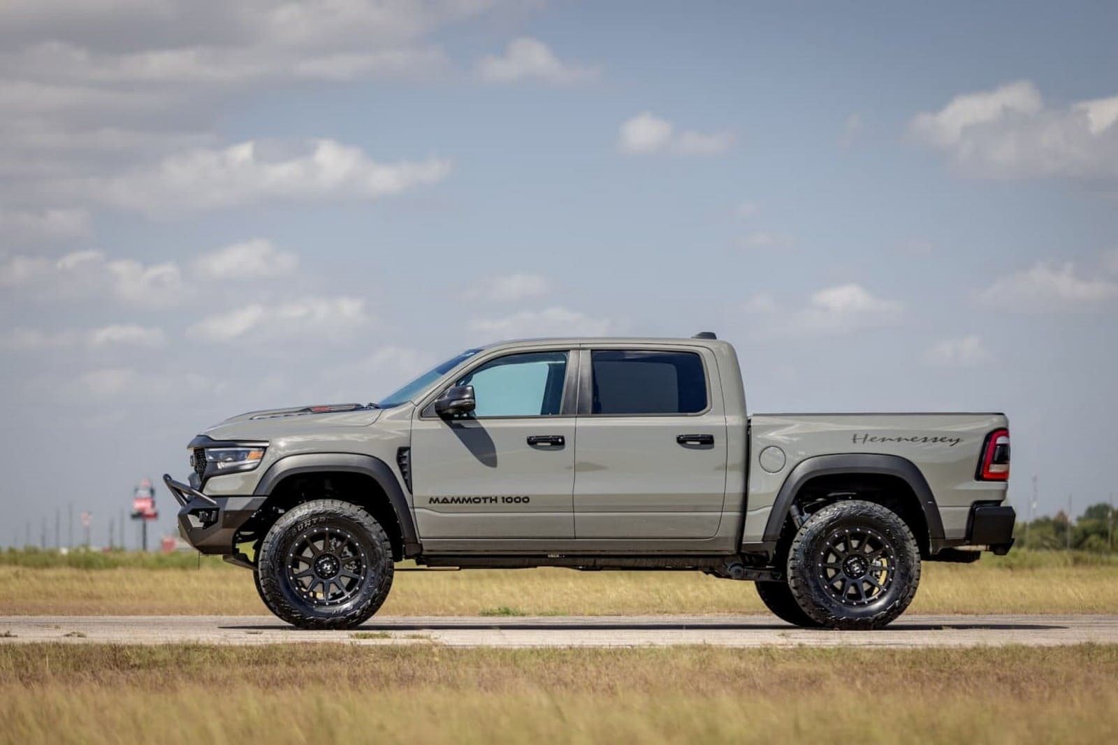 2023 - RAM 1500 TRX MAMMOTH 1000 LUNAR EDITION BY HENNESSEY, foto 3