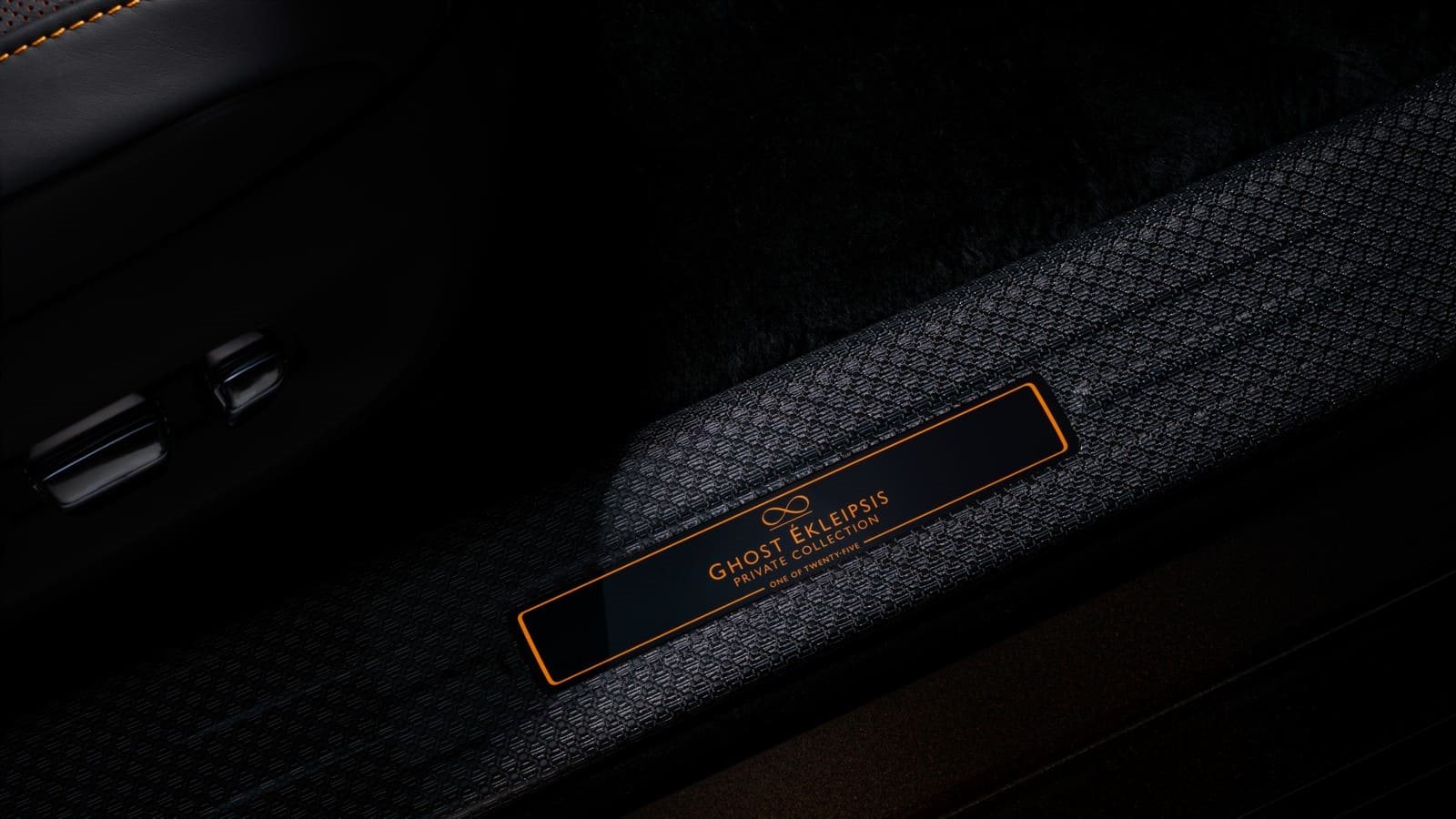 ROLLS-ROYCE BLACK BADGE GHOST ÉKLEIPSIS PRIVATE COLLECTION, foto 17