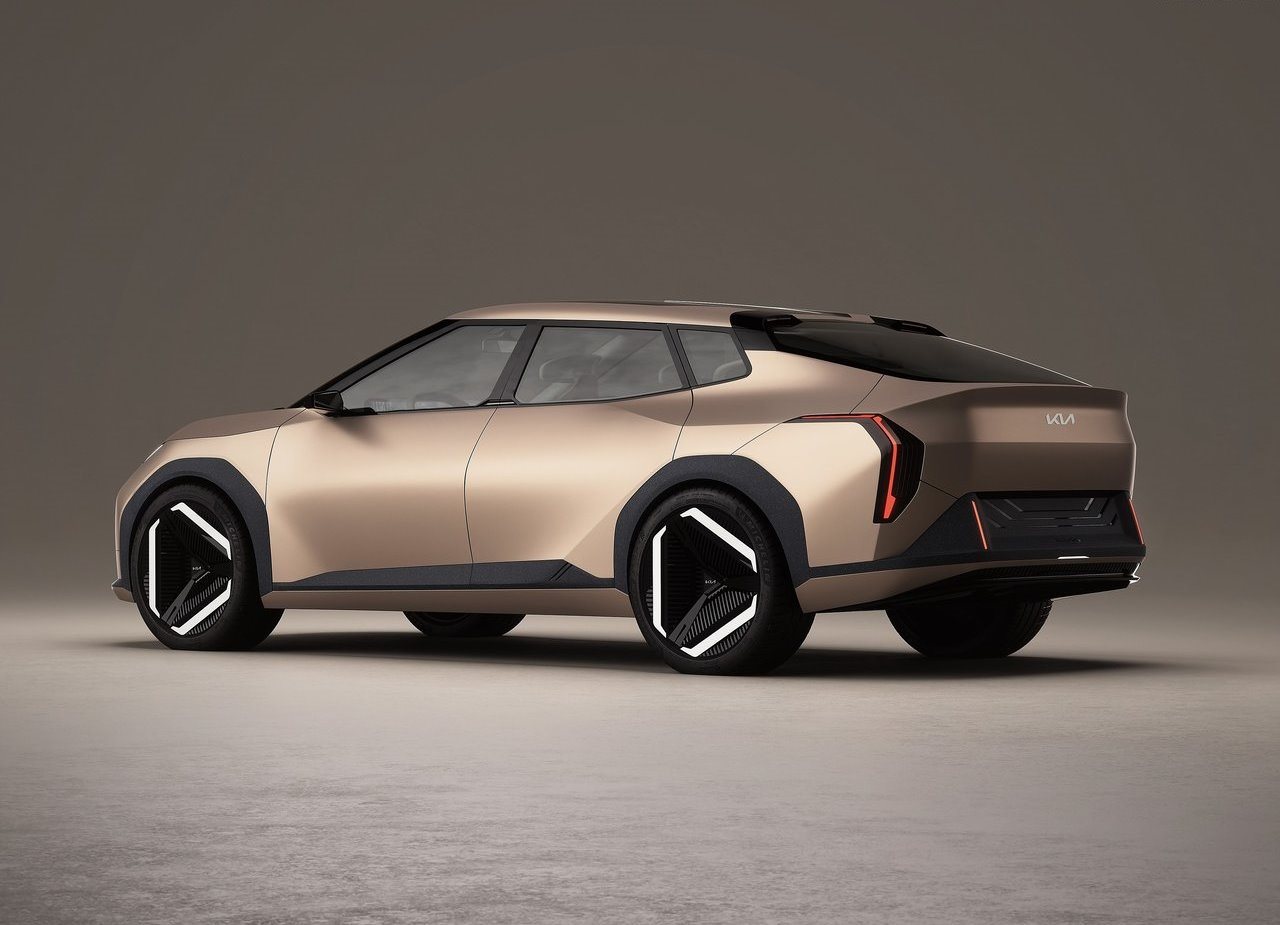 KIA CONCEPT EV4, foto 7