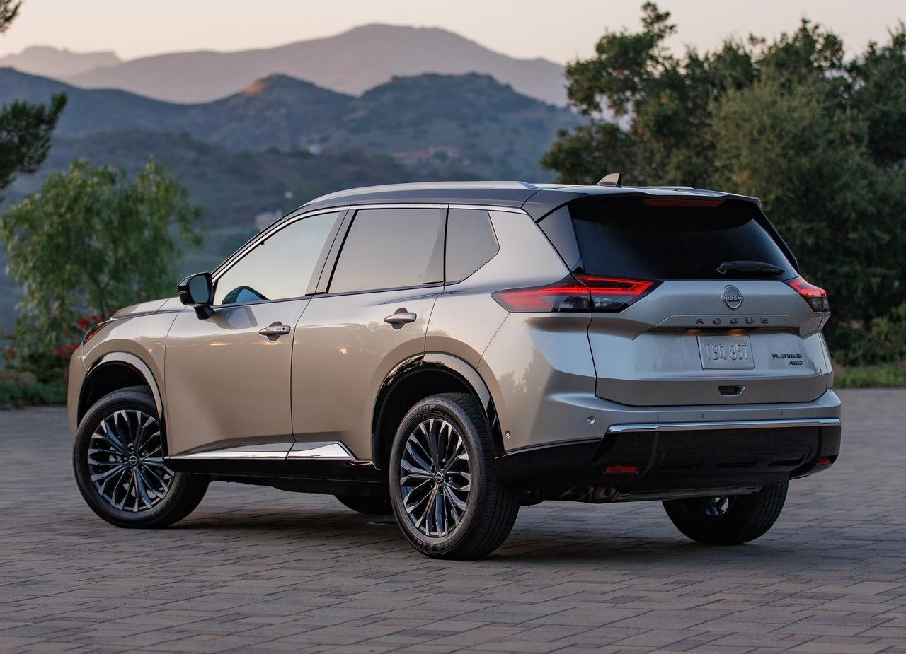 NISSAN ROGUE, foto 9