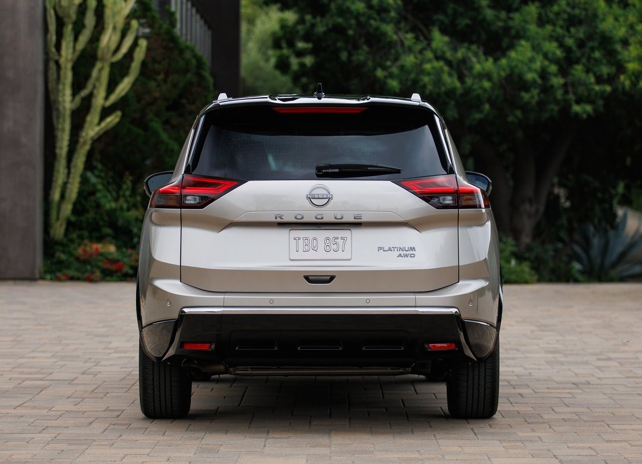 NISSAN ROGUE, foto 13