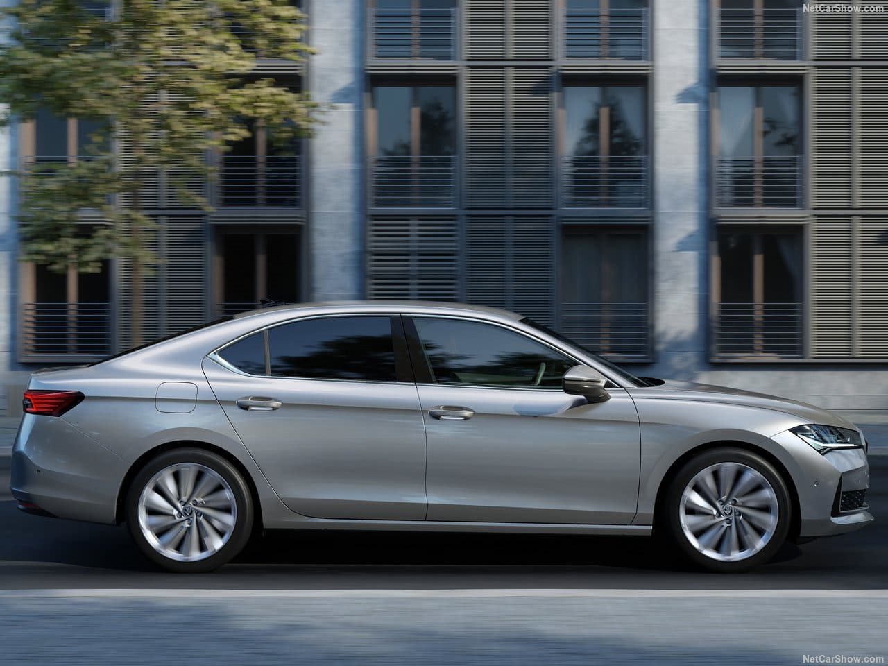 2024 - SKODA SUPERB, foto 43