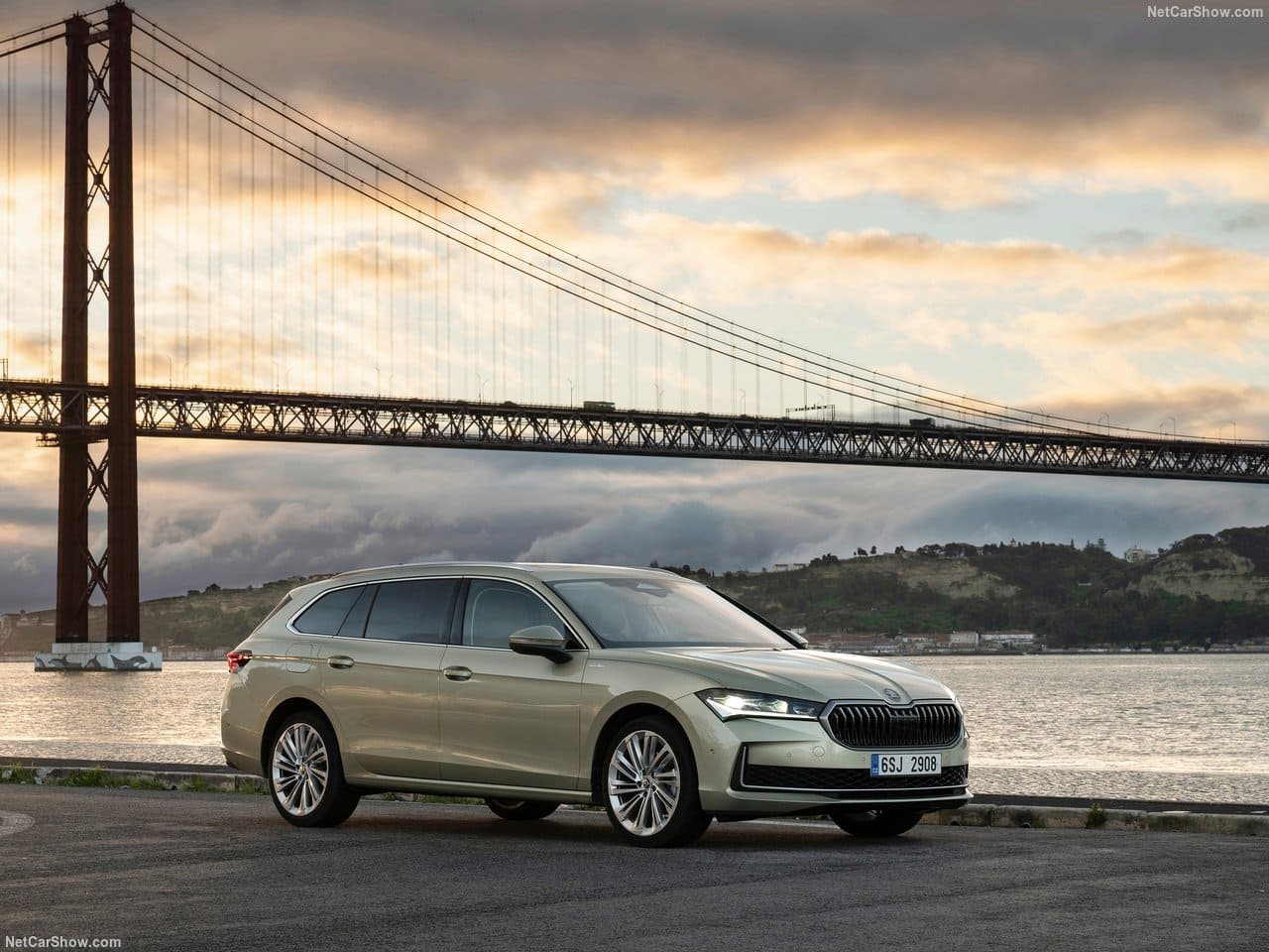 SKODA SUPERB COMBI, foto 15