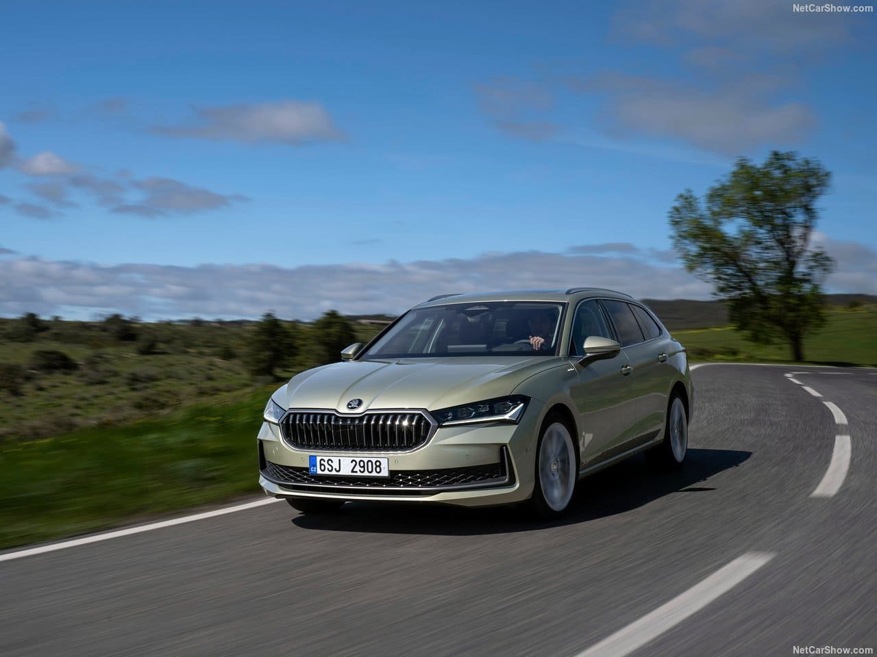SKODA SUPERB COMBI, foto 35