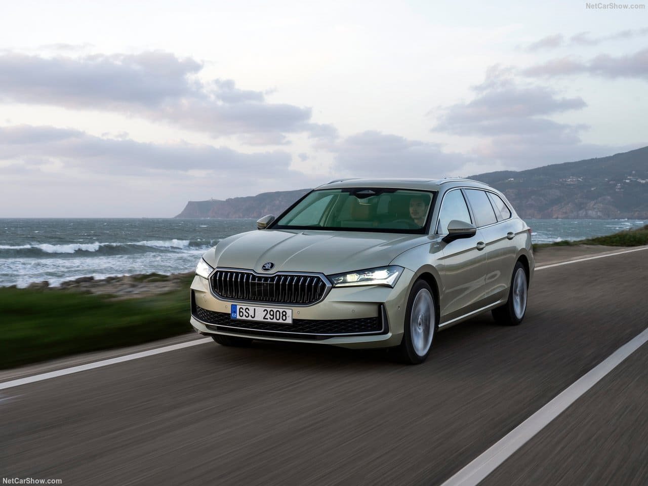 SKODA SUPERB COMBI, foto 37