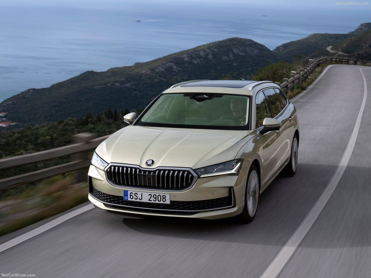 SKODA SUPERB COMBI, foto 42