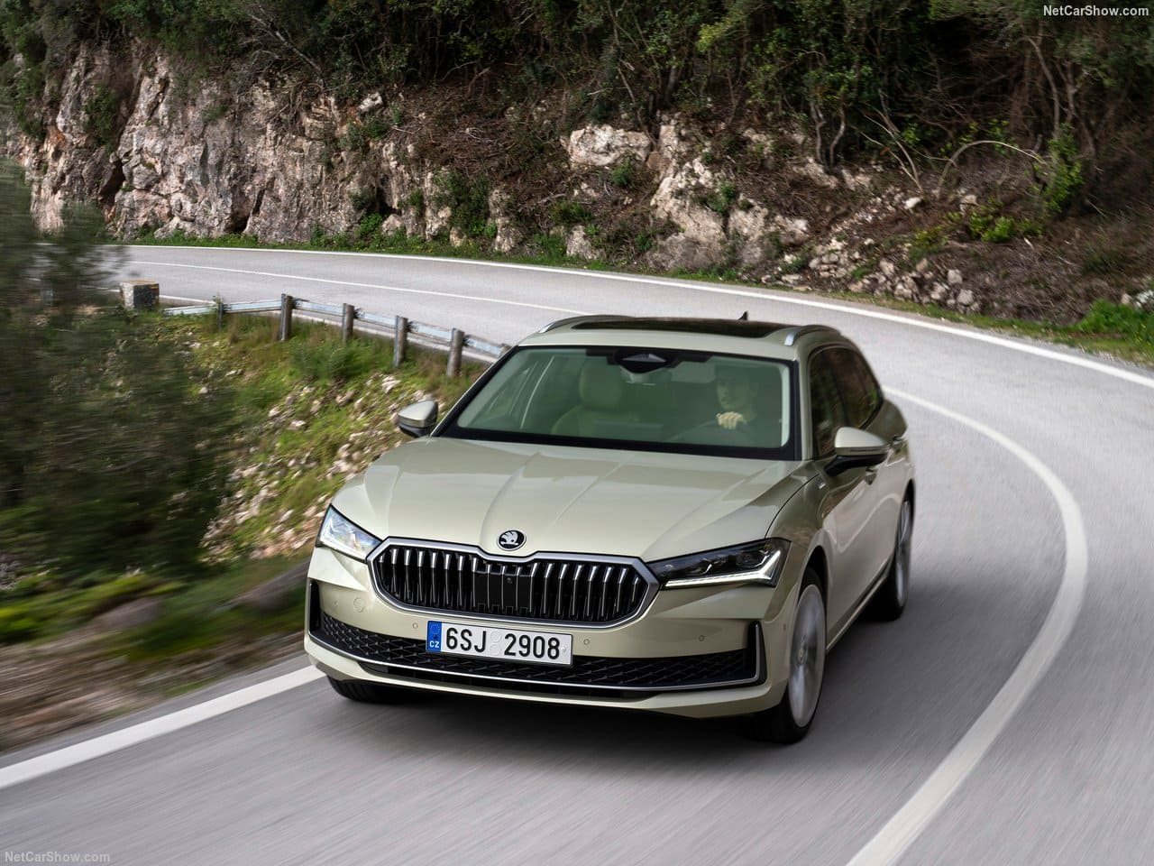 SKODA SUPERB COMBI, foto 43