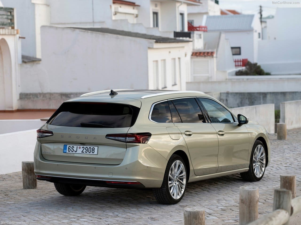 SKODA SUPERB COMBI, foto 92