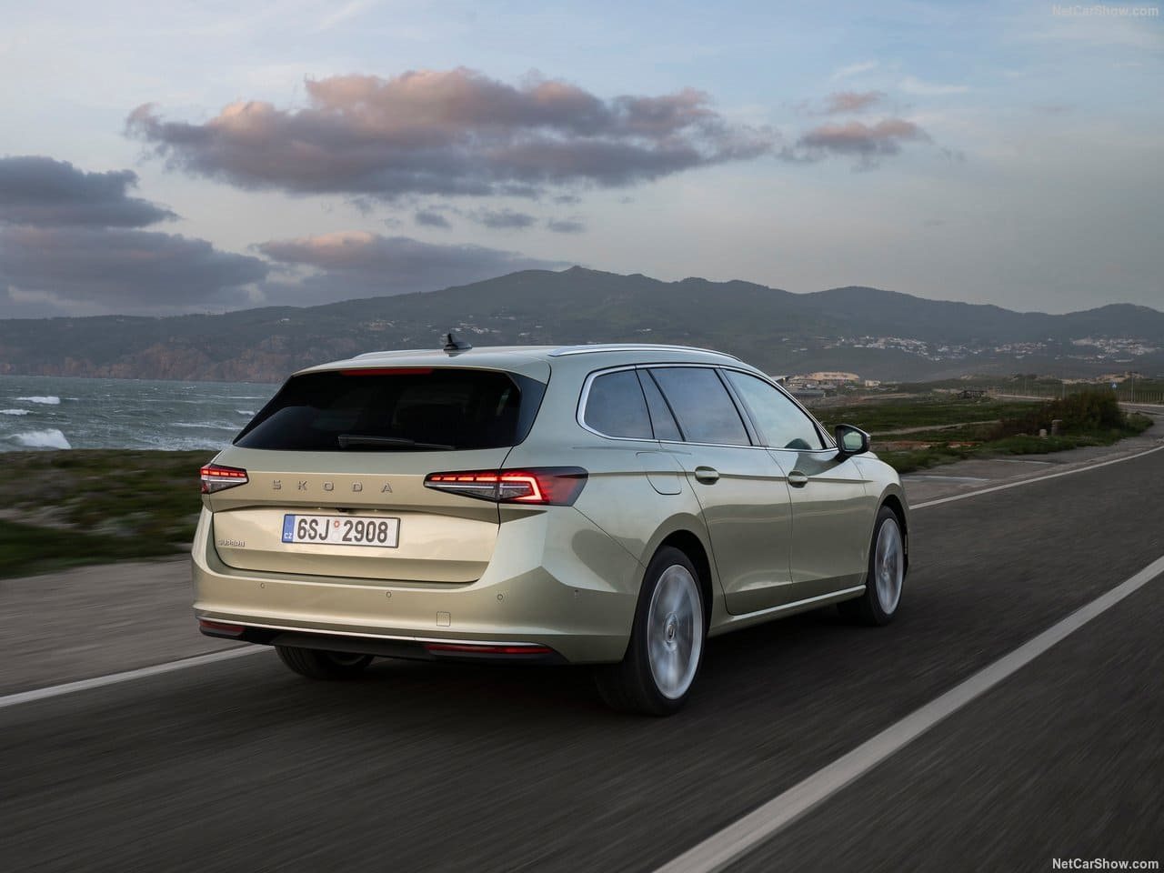 SKODA SUPERB COMBI, foto 102