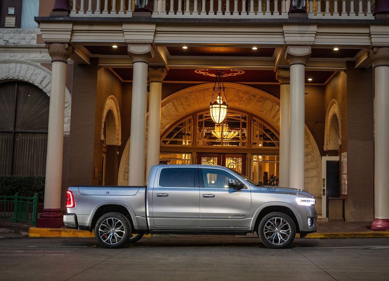 2025 - RAM 1500, foto 38