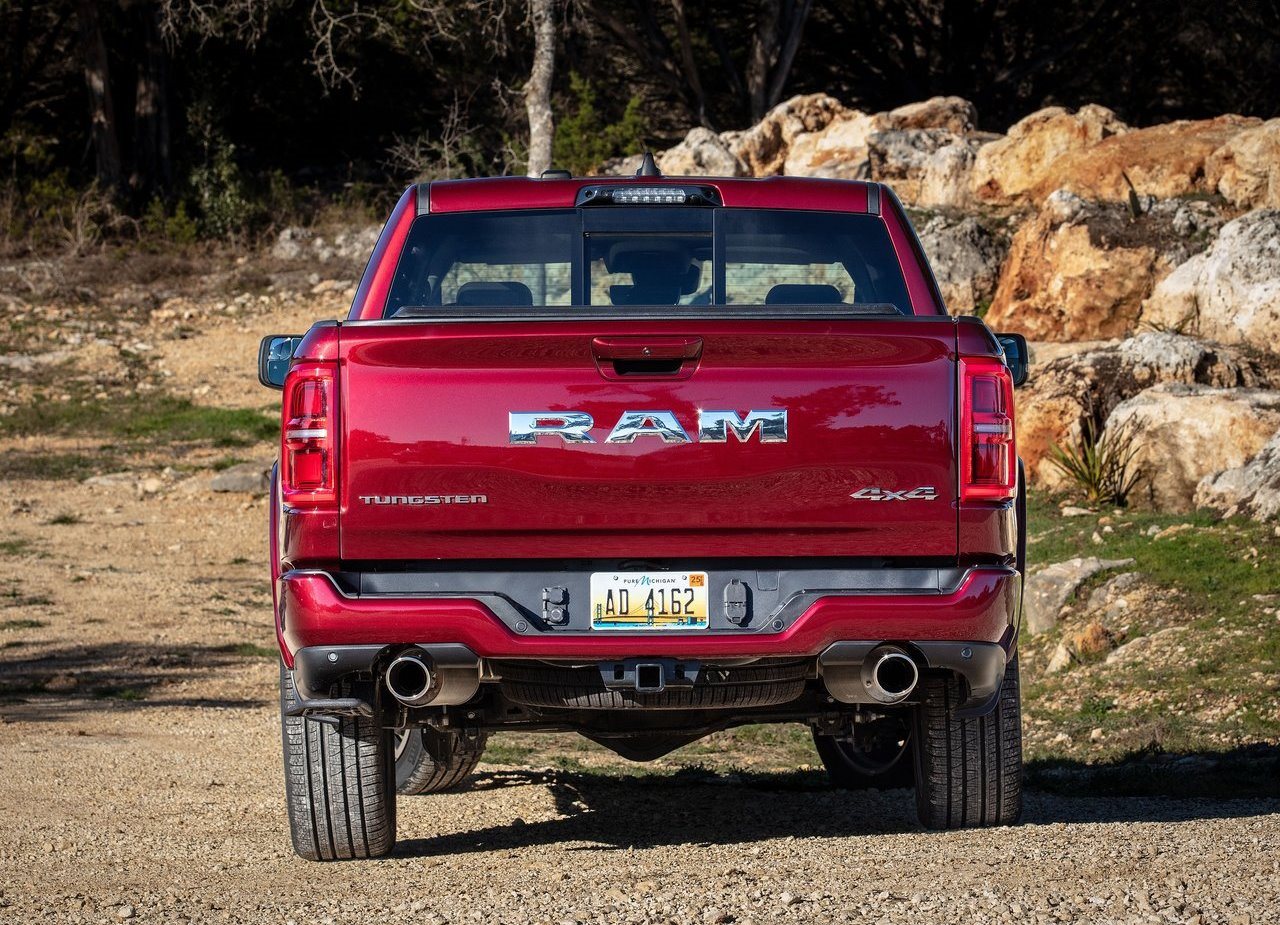 2025 - RAM 1500, foto 43