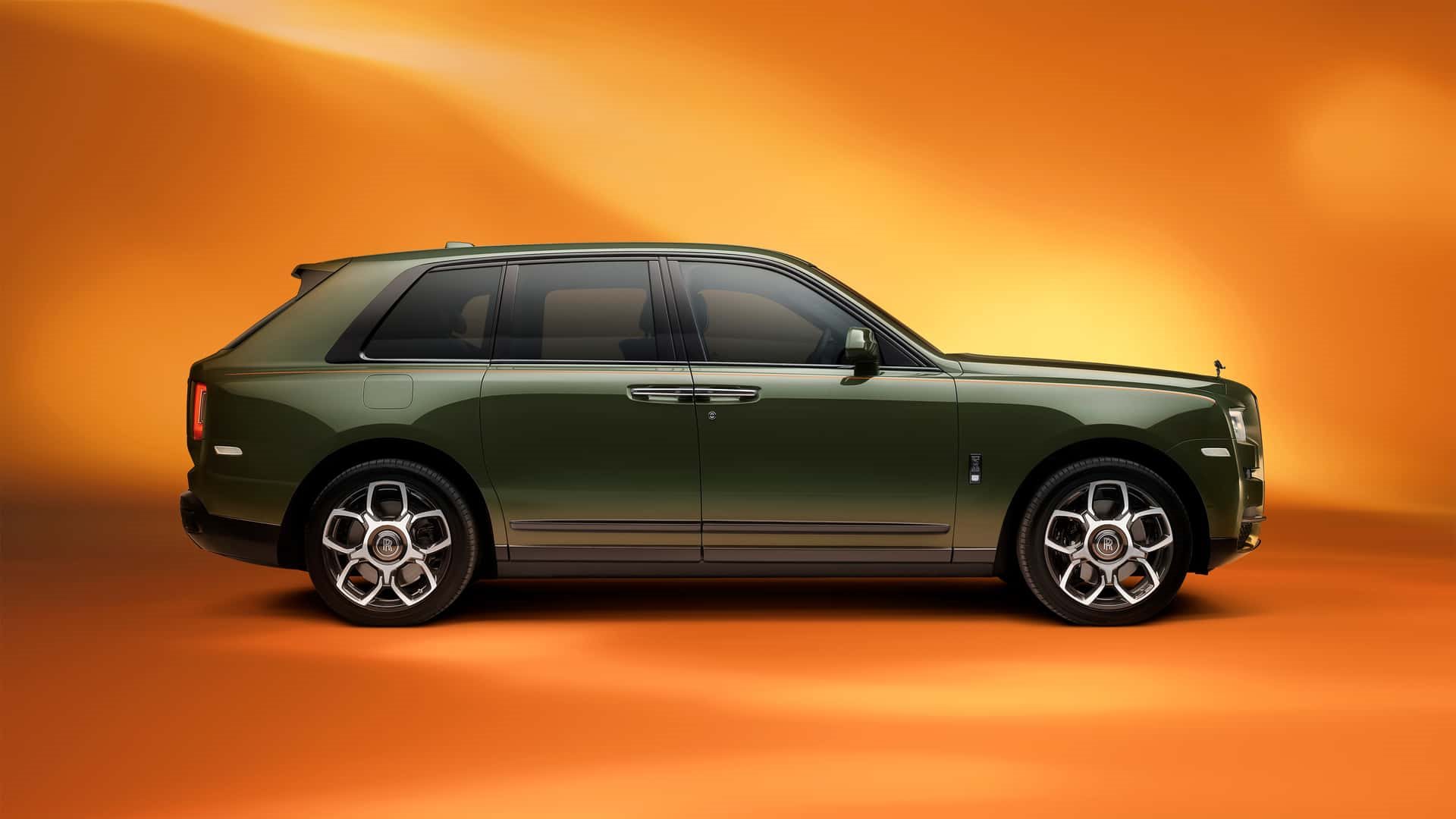 2023 - ROLLS-ROYCE CULLINAN BLACK BADGE INSPIRED BY FASHION, foto 2