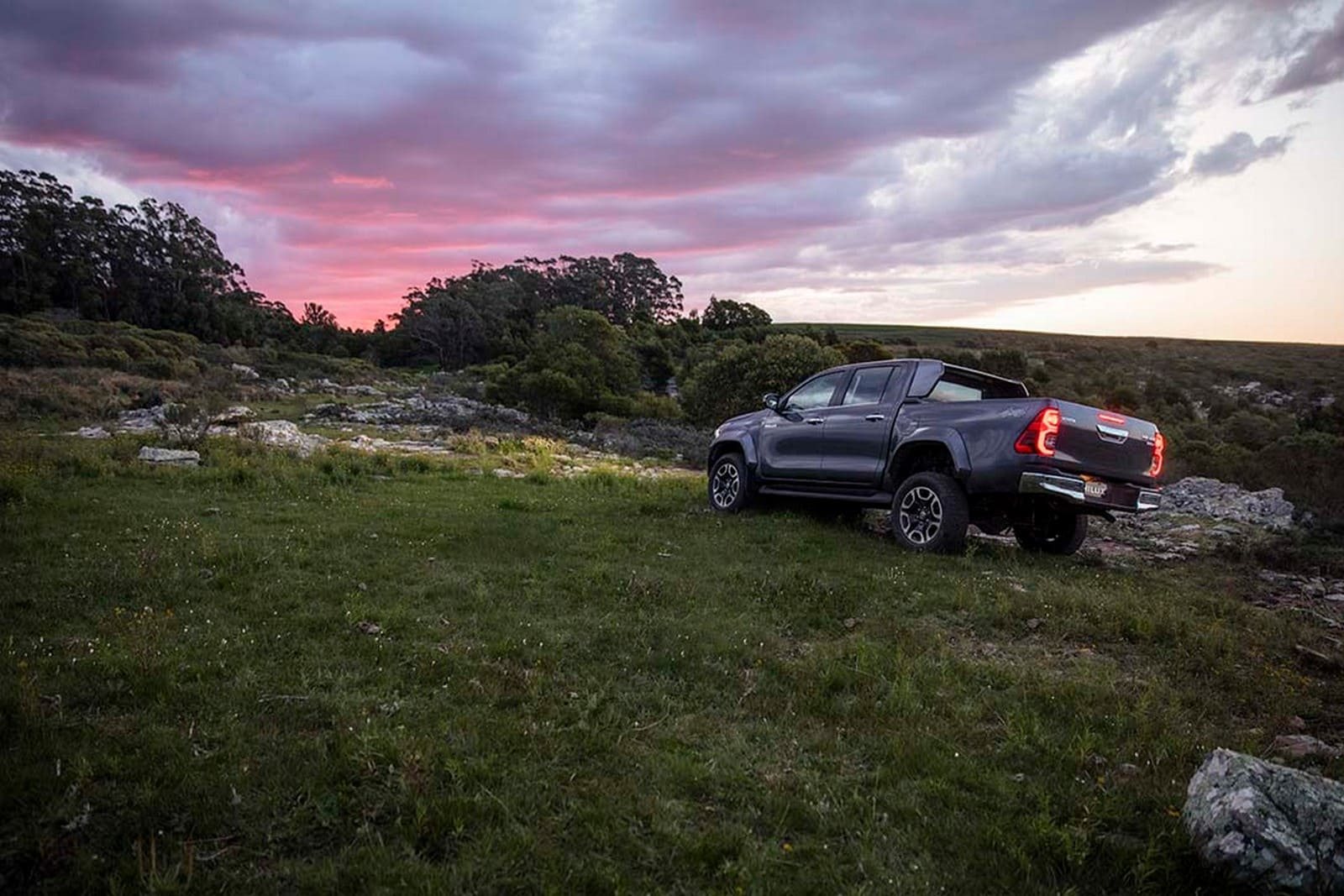 TOYOTA HILUX SRX PLUS, foto 5