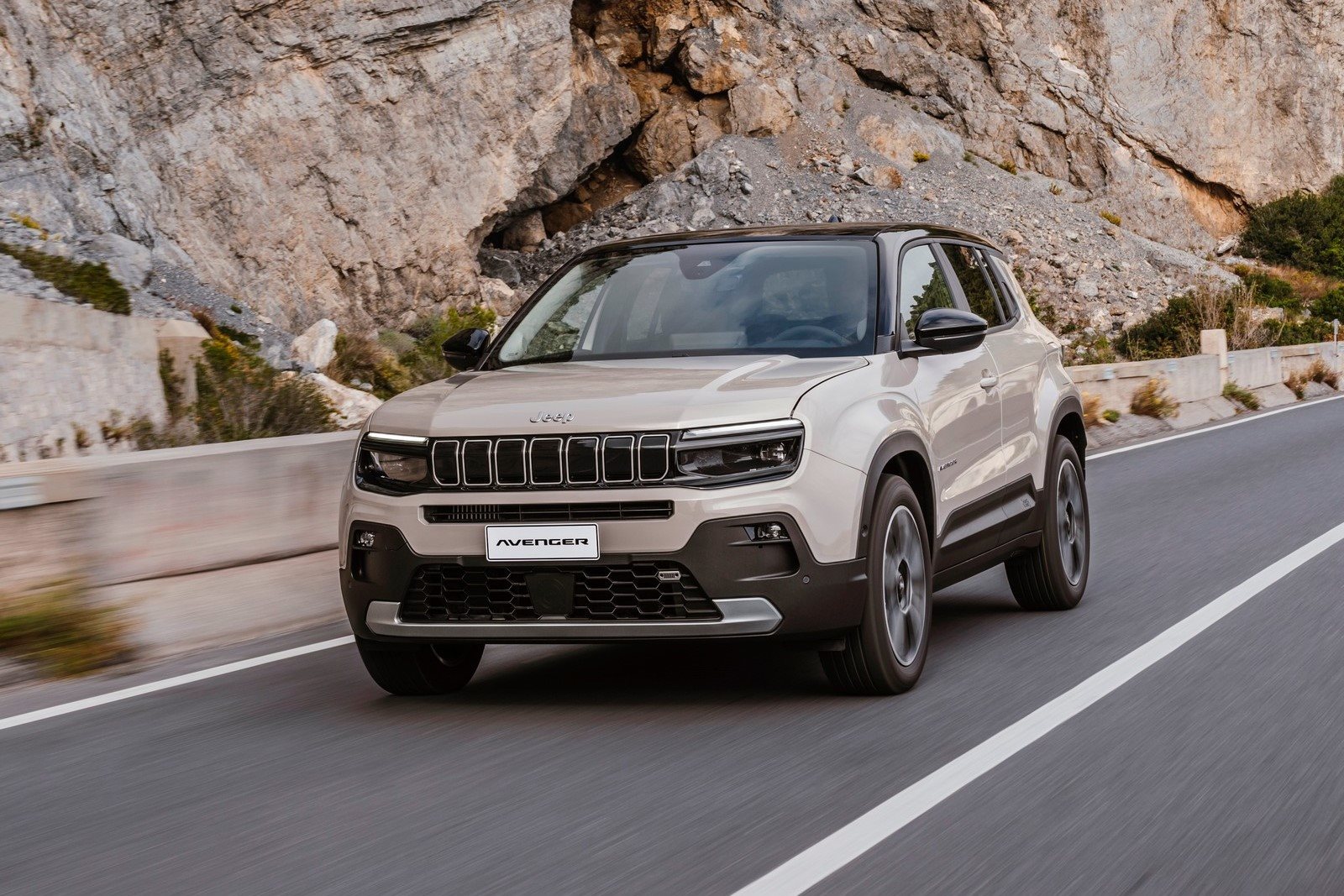 2024 - JEEP AVENGER e-HYBRID, foto 1