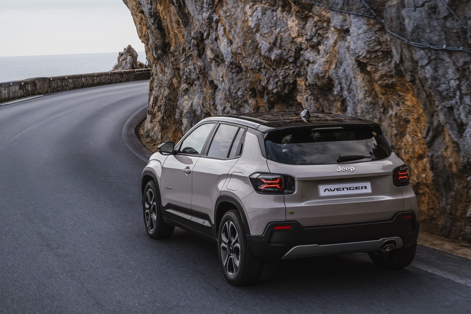 2024 - JEEP AVENGER e-HYBRID, foto 5