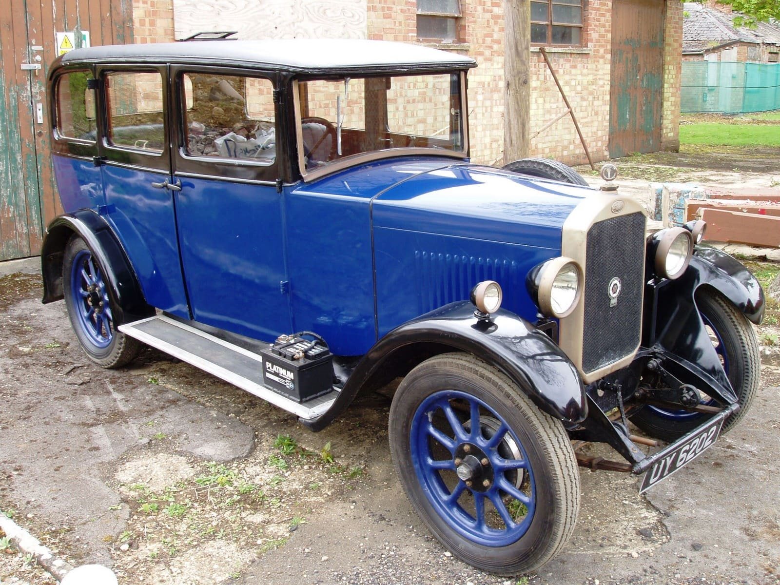 HUMBER 9/28 SALOON, foto 1