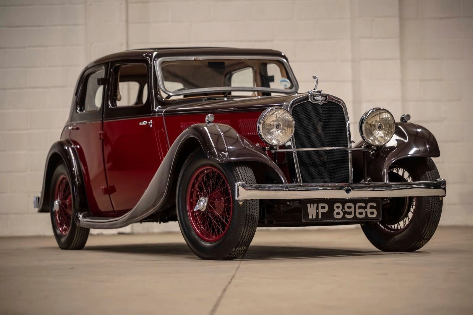 TRIUMPH GLORIA VITESSE SALOON, foto 1