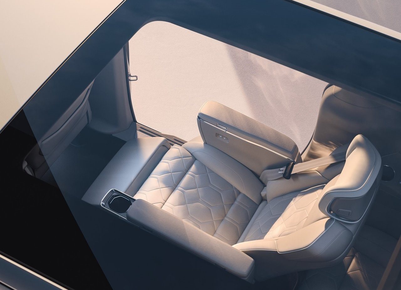 2024 - VOLVO EM90, foto 25