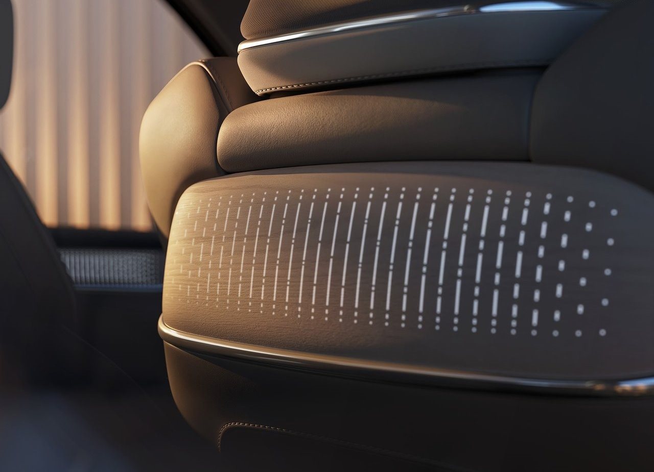 2024 - VOLVO EM90, foto 30