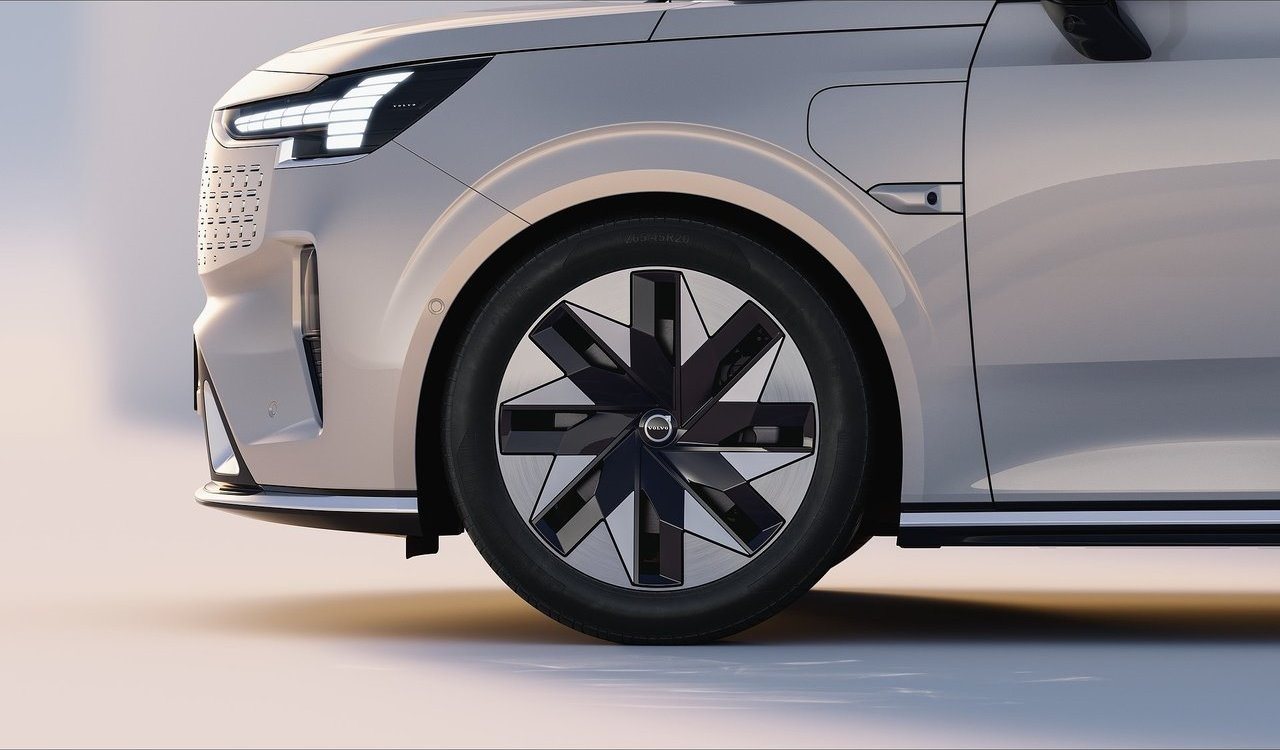 2024 - VOLVO EM90, foto 49