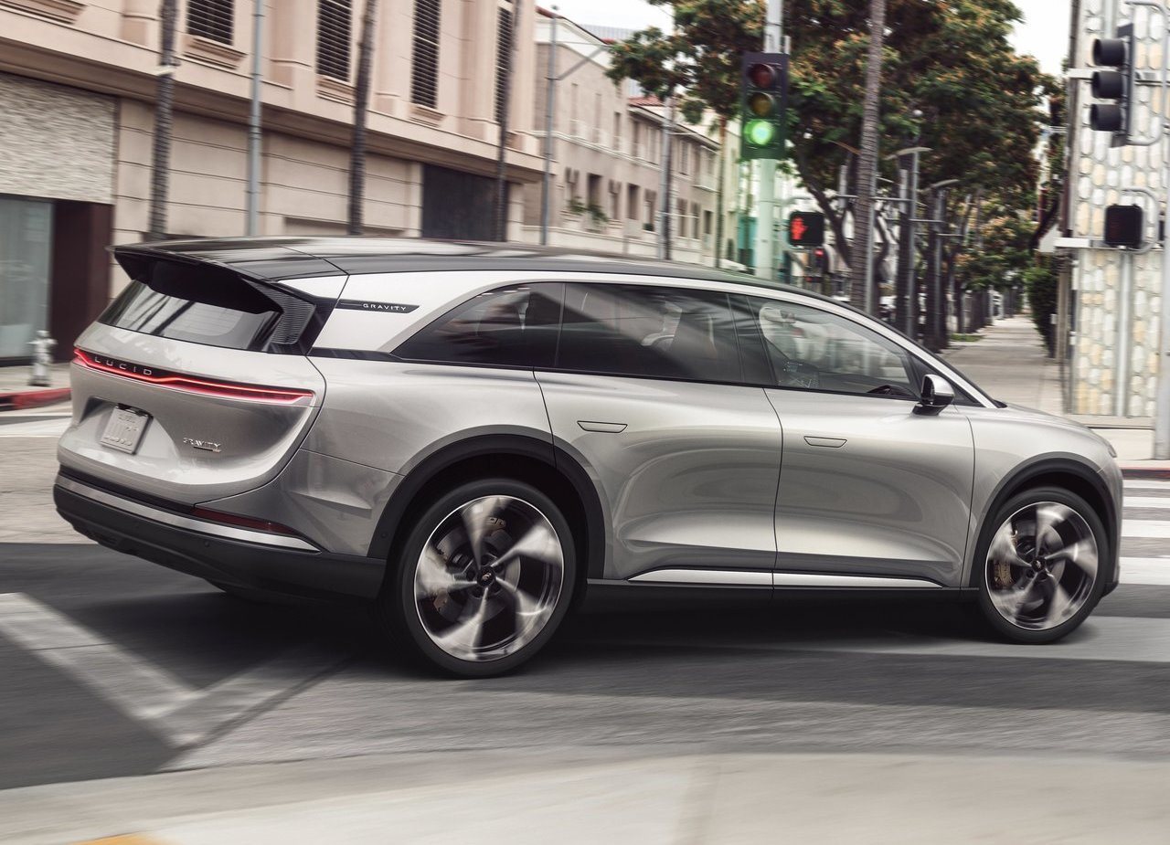 2025 - LUCID GRAVITY, foto 11