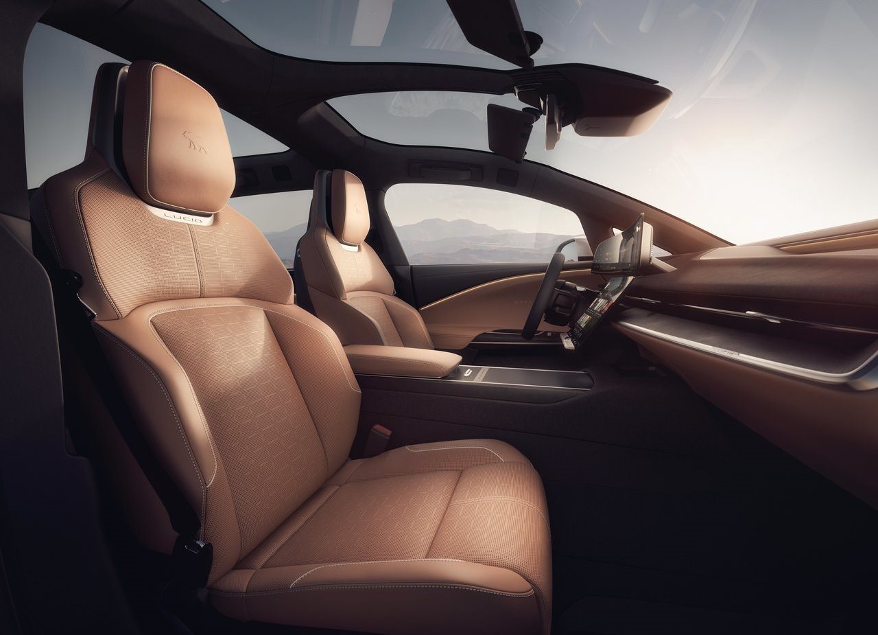 2025 - LUCID GRAVITY, foto 20