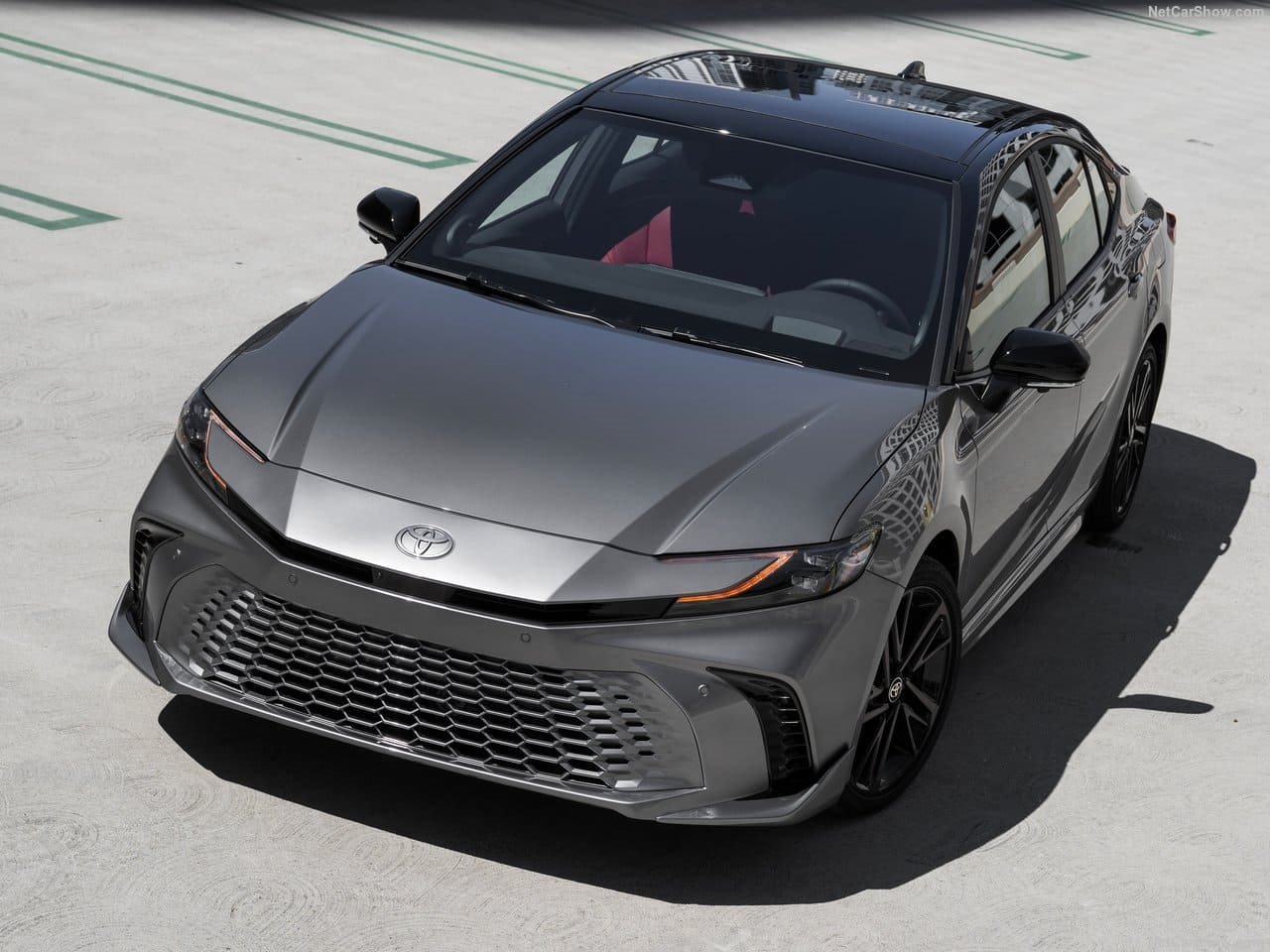 2025 - TOYOTA CAMRY HYBRID, foto 4