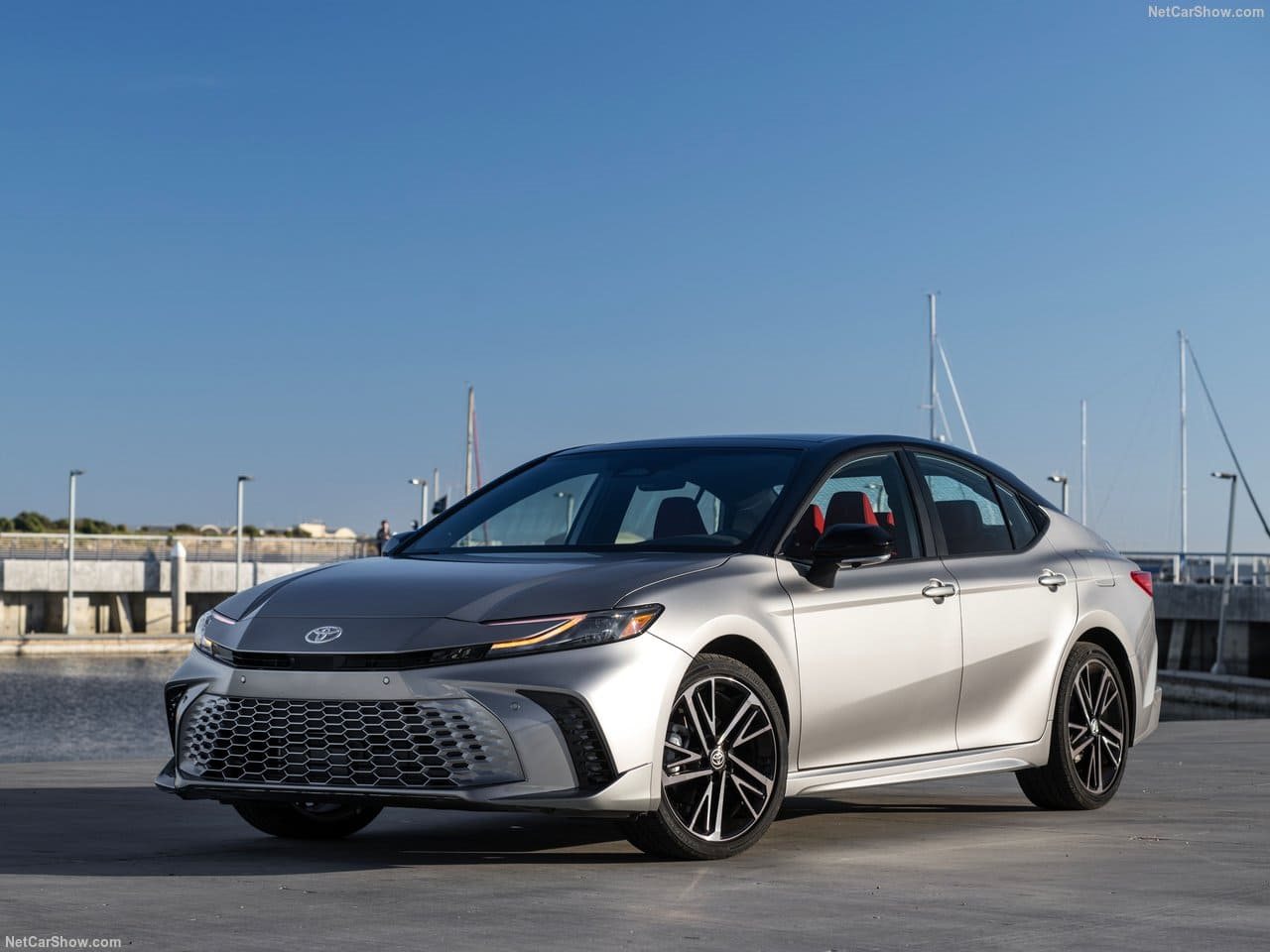 2025 - TOYOTA CAMRY HYBRID, foto 5