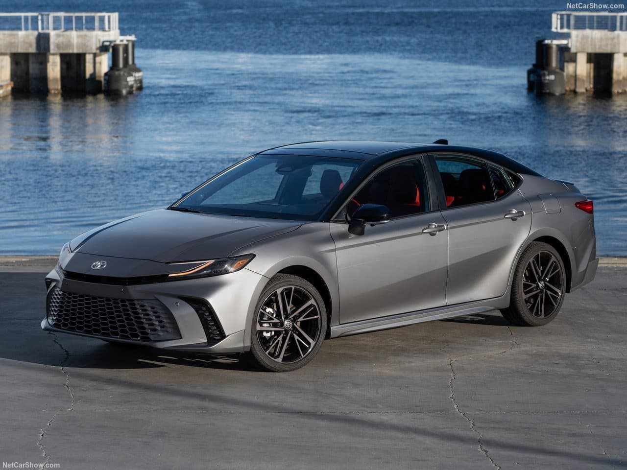 2025 - TOYOTA CAMRY HYBRID, foto 10