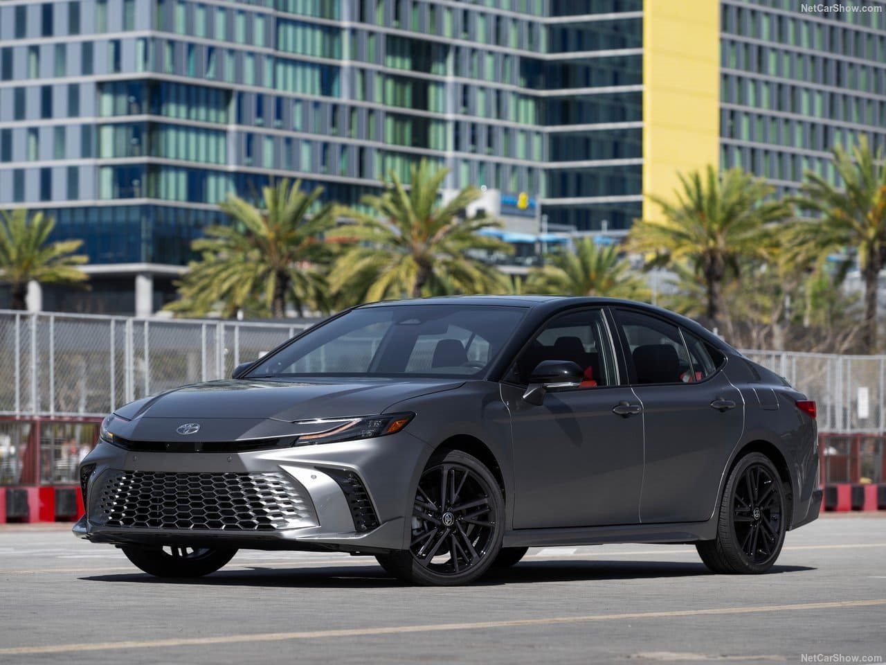 2025 - TOYOTA CAMRY HYBRID, foto 13