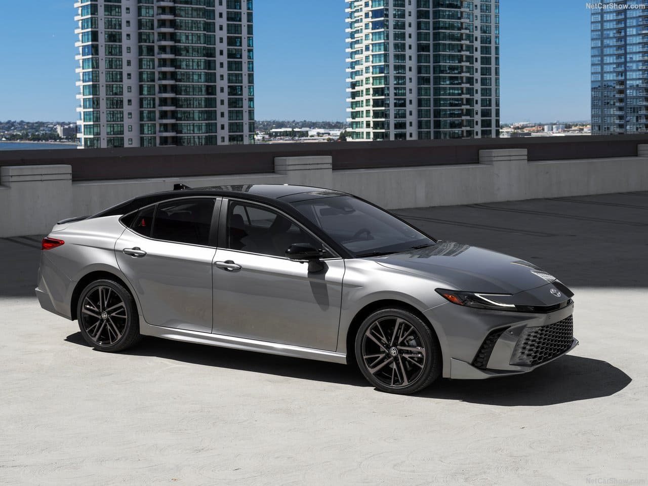 2025 - TOYOTA CAMRY HYBRID, foto 18