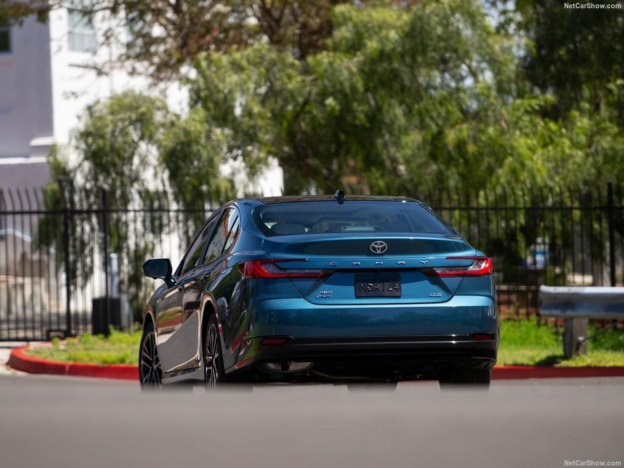 2025 - TOYOTA CAMRY HYBRID, foto 127