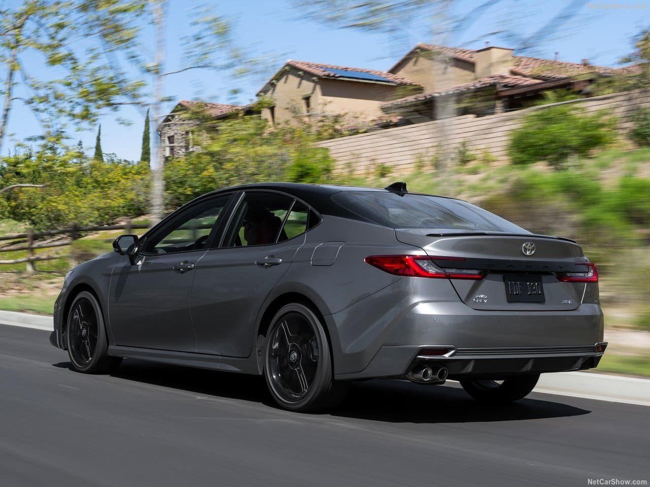 2025 - TOYOTA CAMRY HYBRID, foto 136