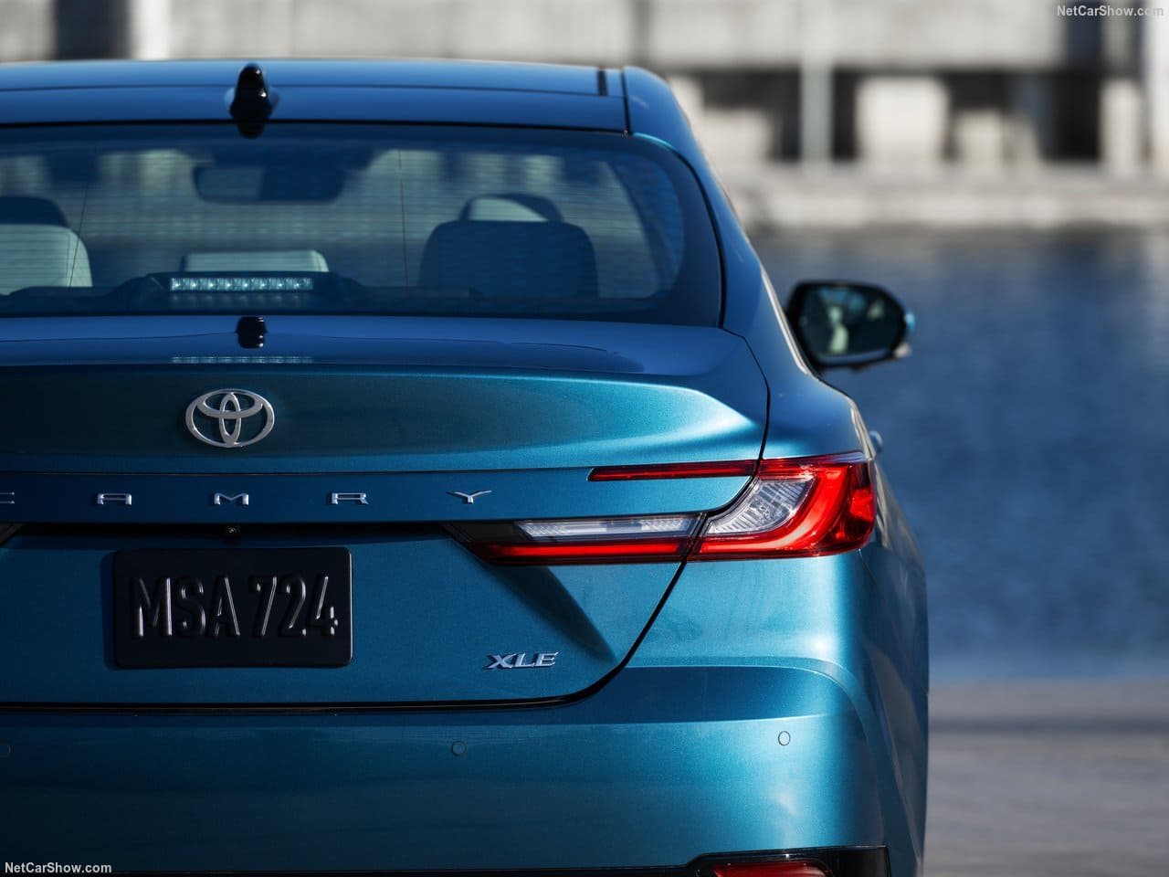 2025 - TOYOTA CAMRY HYBRID, foto 230