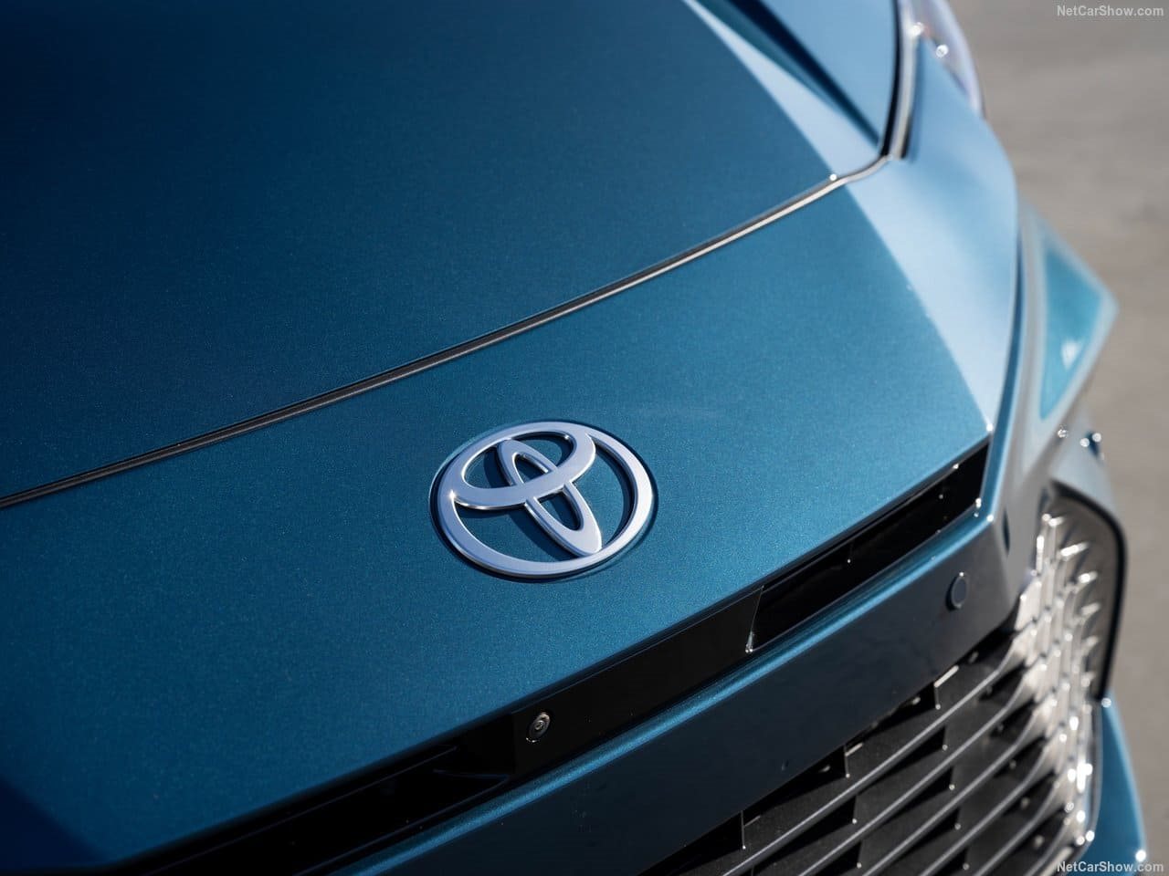 2025 - TOYOTA CAMRY HYBRID, foto 244