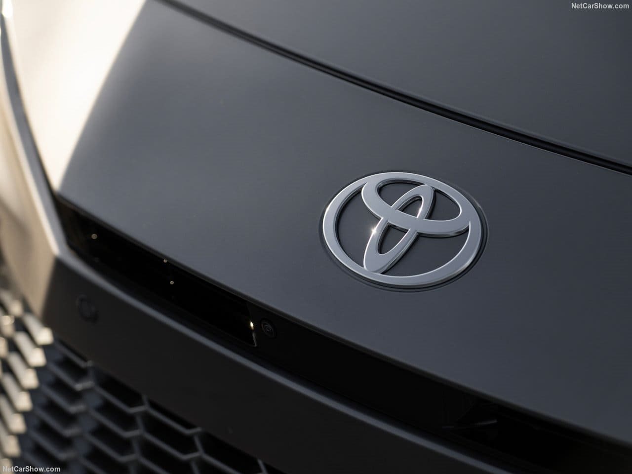 2025 - TOYOTA CAMRY HYBRID, foto 245