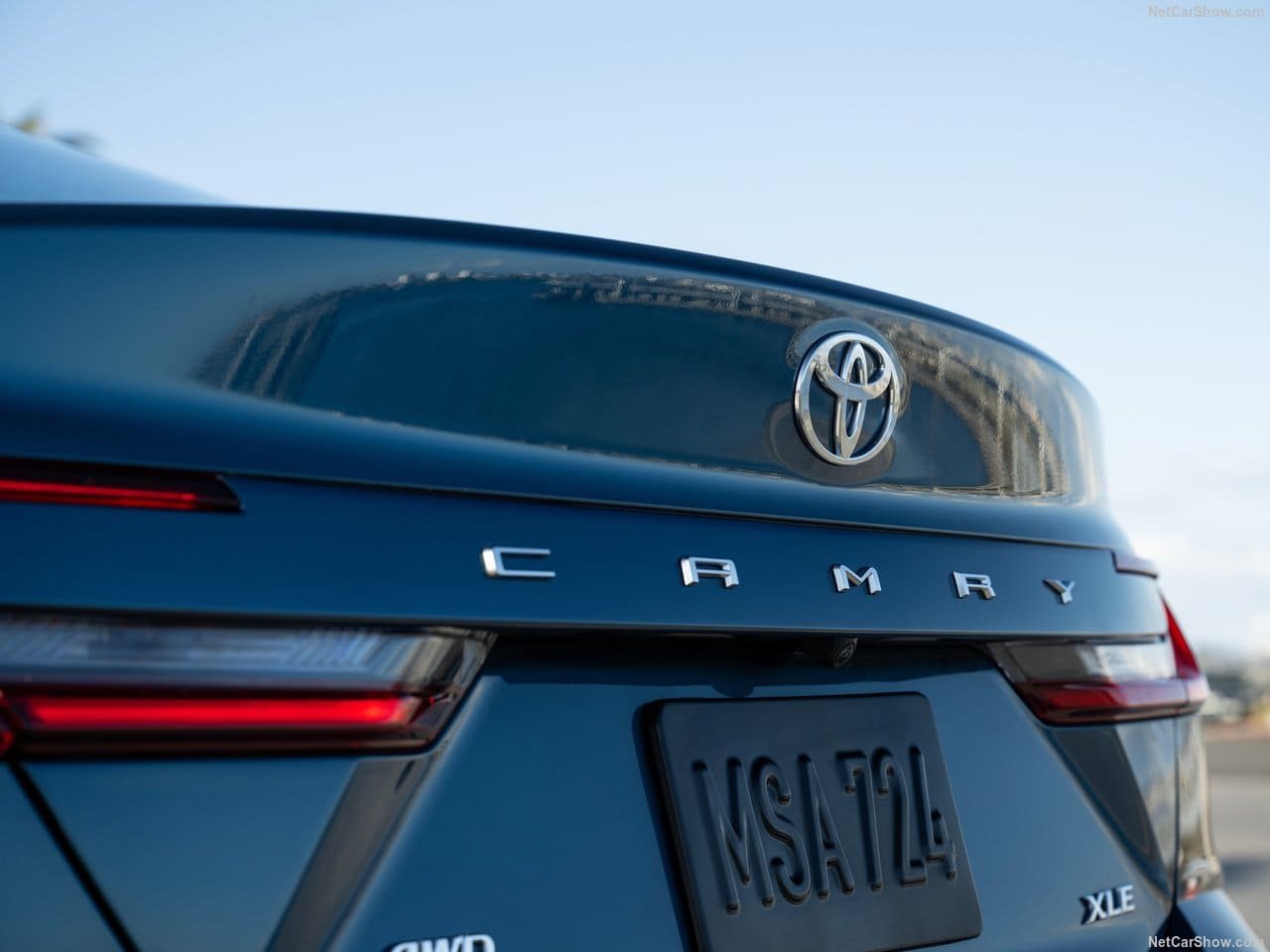 2025 - TOYOTA CAMRY HYBRID, foto 246