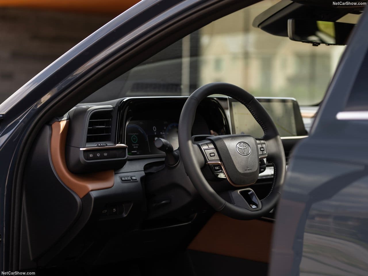 2025 - TOYOTA CROWN SIGNIA, foto 100