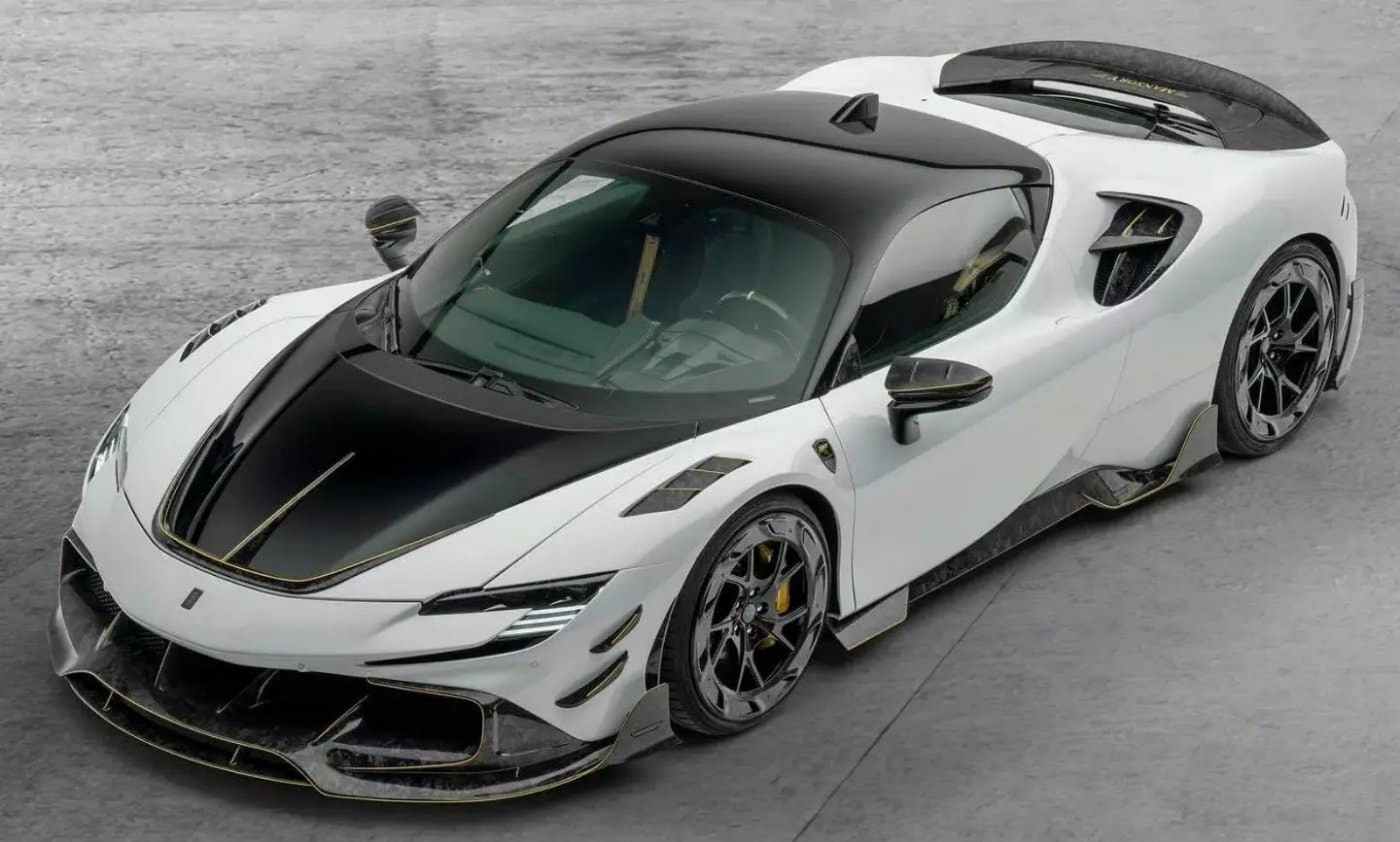 2023 - FERRARI SF90 STRADALE BY MANSORY, foto 3