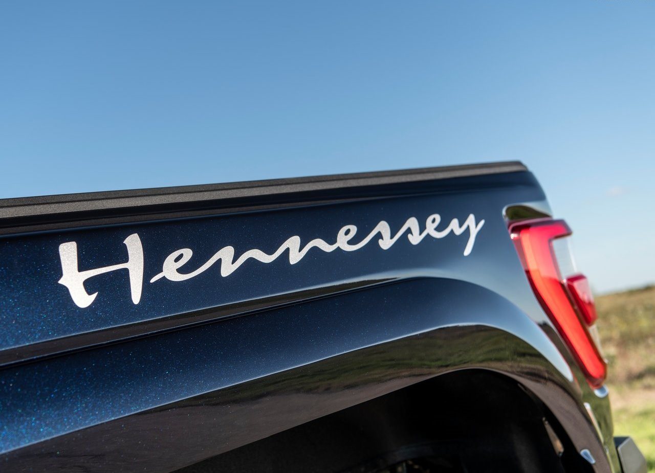 FORD F-150 VELOCIRAPTOR 6X6 BY HENNESSEY, foto 13
