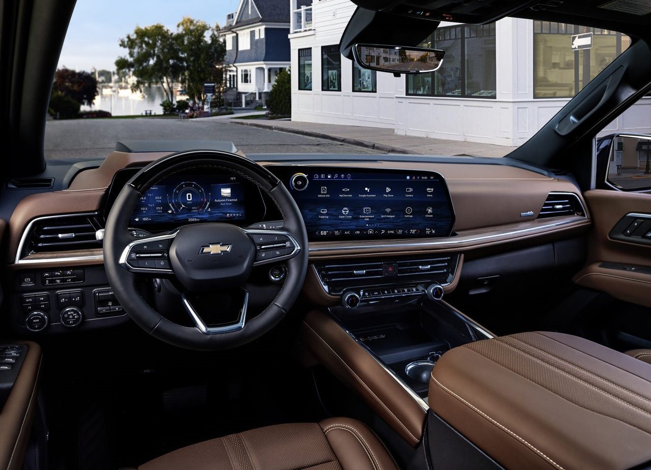 2025 - CHEVROLET SUBURBAN, foto 3