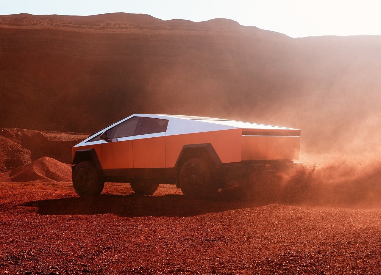 TESLA CYBERTRUCK, foto 4