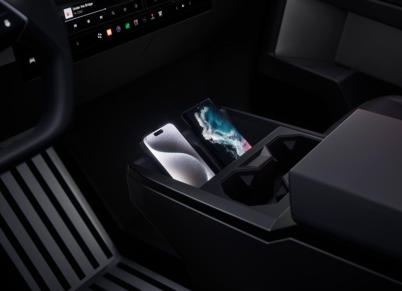 TESLA CYBERTRUCK, foto 19