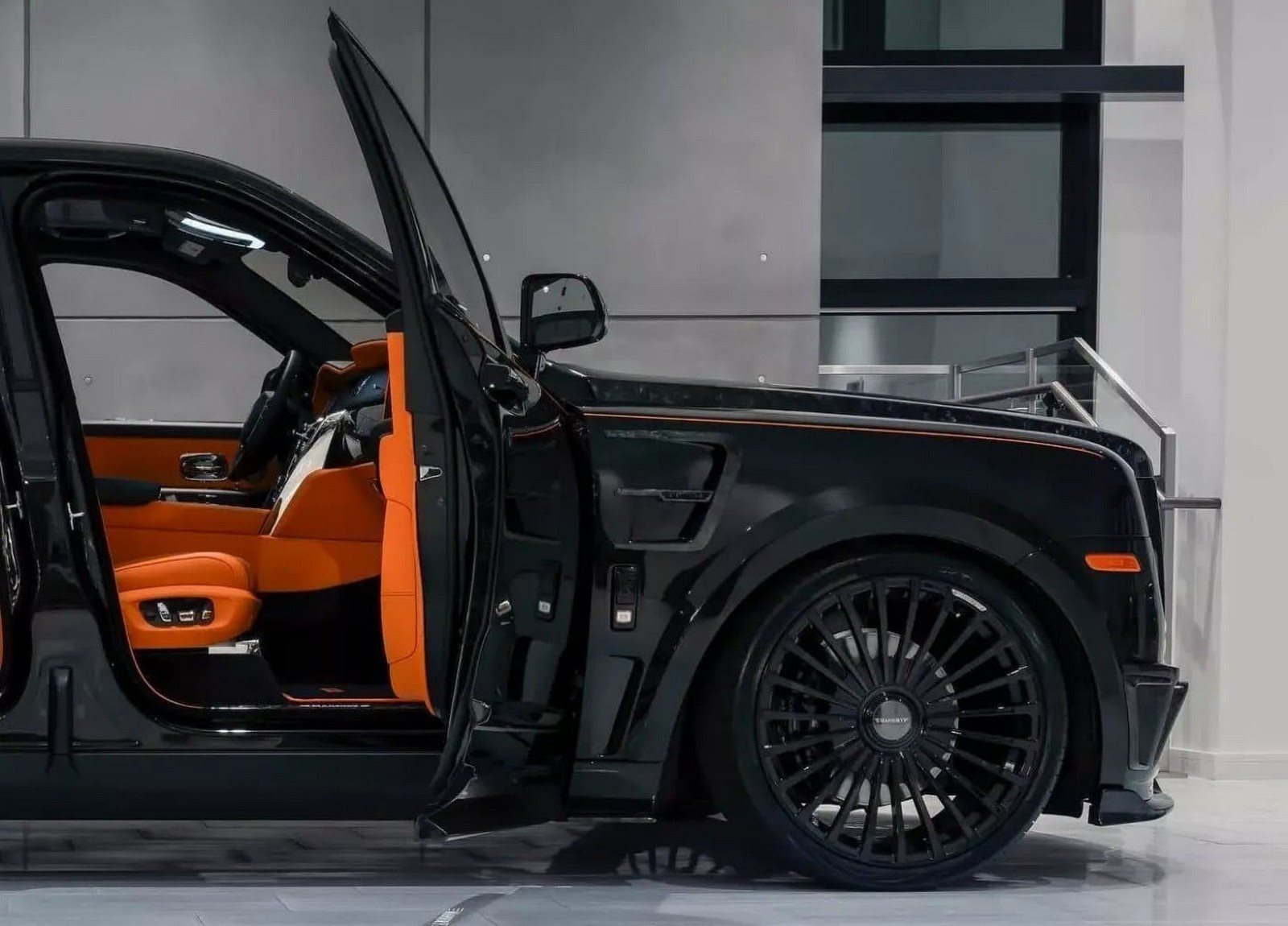 2023 - ROLLS-ROYCE CULLINAN BY MANSORY, foto 8