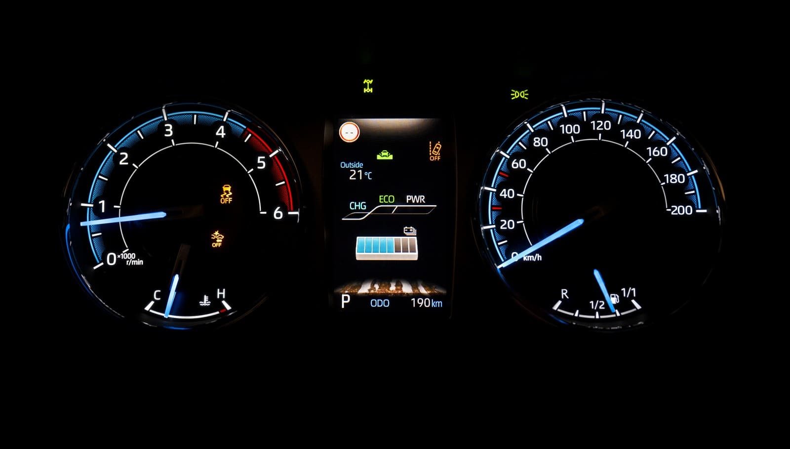 TOYOTA HILUX HYBRID 48V, foto 17