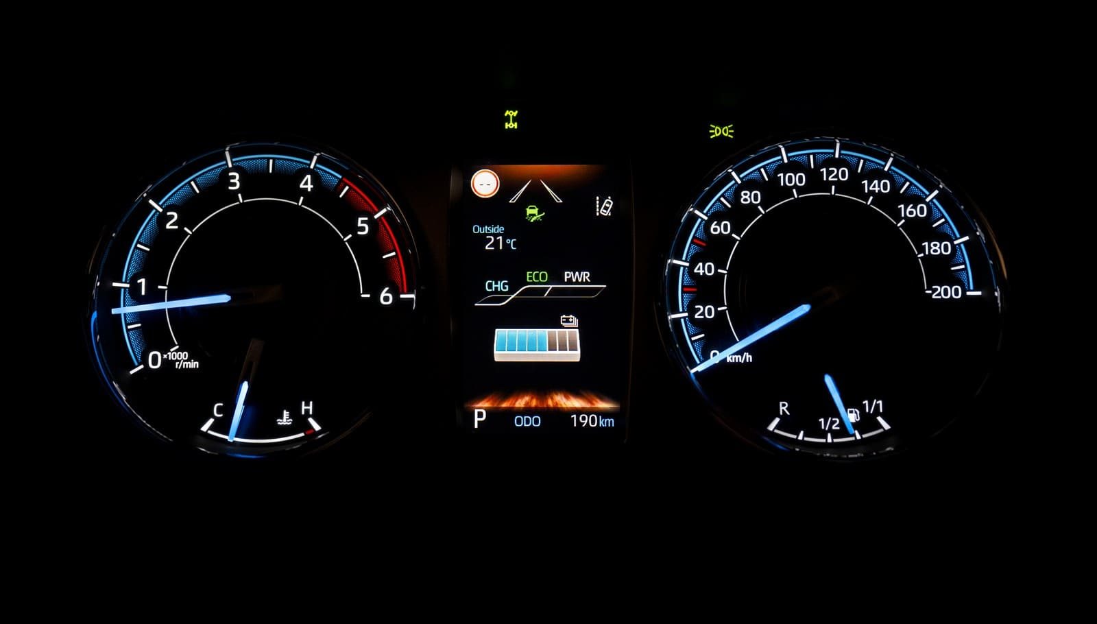 TOYOTA HILUX HYBRID 48V, foto 20