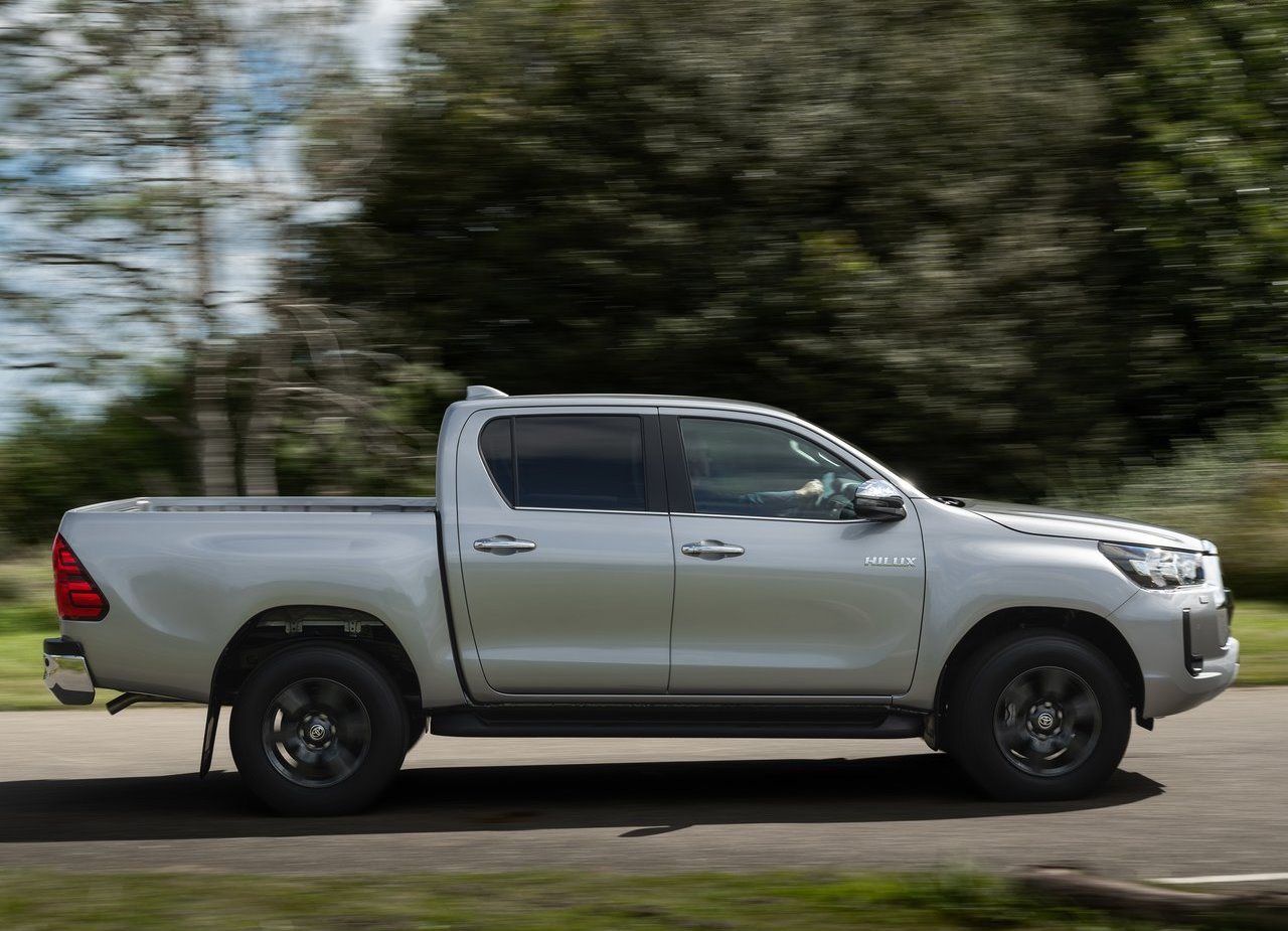 TOYOTA HILUX HYBRID 48V, foto 30